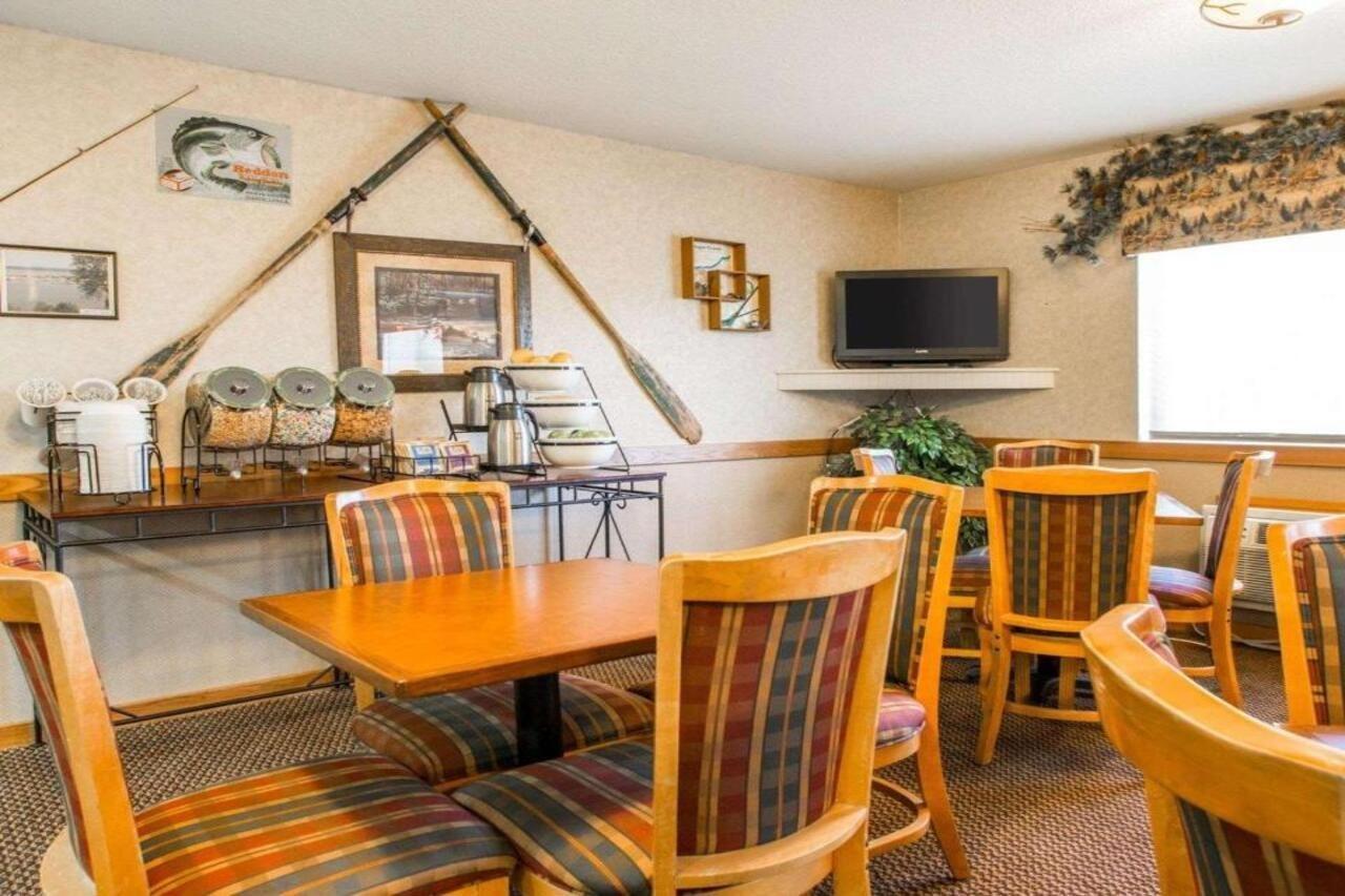 Quality Inn Айронвуд Экстерьер фото
